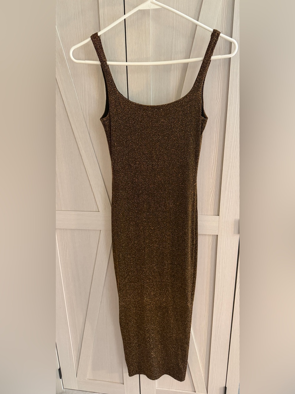Metallic Bronze Scoop Neck Bodycon Dress - Picture 4 of 4